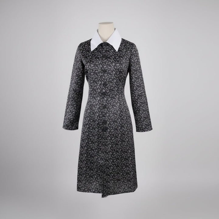 Halloween Gothic Dress Plus Size Costume with White Collar and Long Sleeves