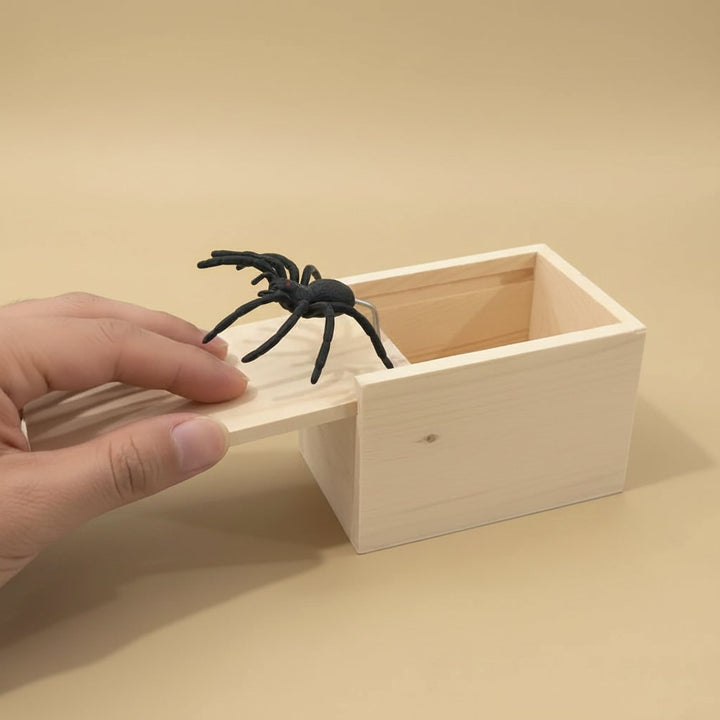 Halloween Spider Prank Gag Gift Box with Jump Scare Surprise for Party Practical Joke