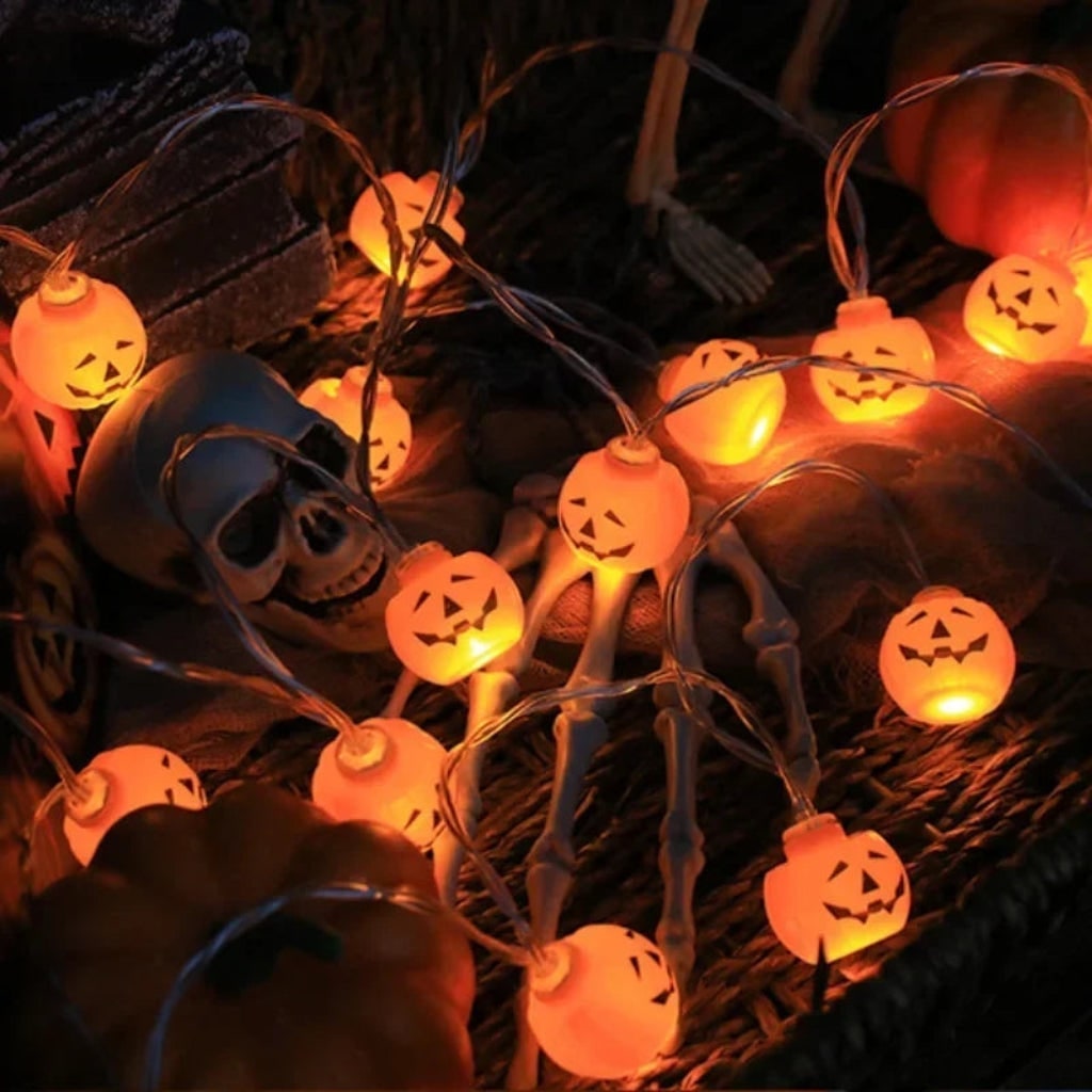 Halloween String Lights LED Outdoor Patio Decoration with Novelty Shapes for Party